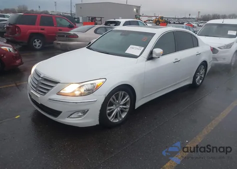 2012 Hyundai Genesis 3.8 z USA, uszkodzony, nr VIN KMHGC4DD3CU167620